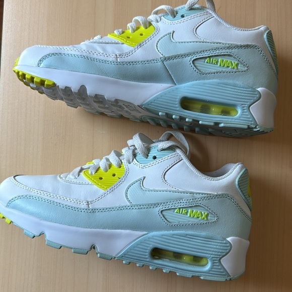 NIKE AIR MAX 90 Pastel size 6 youth - Picture 7 of 11